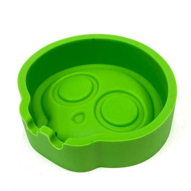 Ash in My Eyes Johnson Skull Silicone Ashtray 4" Assorted Color 1 Count
